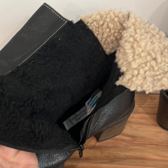 ARNOLD CHURGIN Bootie - Picture 4 of 8